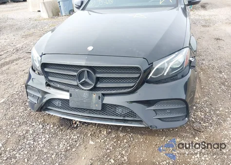 2017 Mercedes-Benz E 300 4Matic из США, поврежденный, VIN WDDZF4KB3HA142320